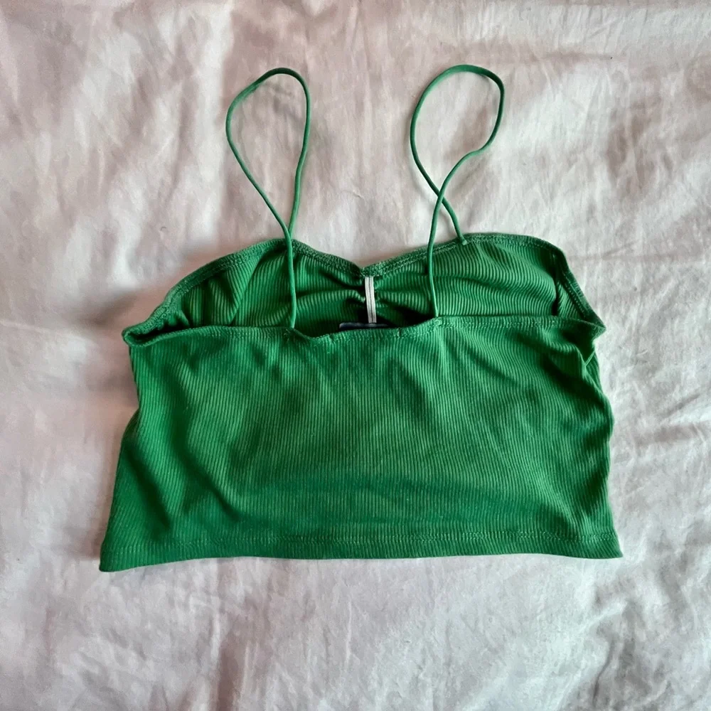 URBAN GREEN CAMI TOP - Picture 4 of 4